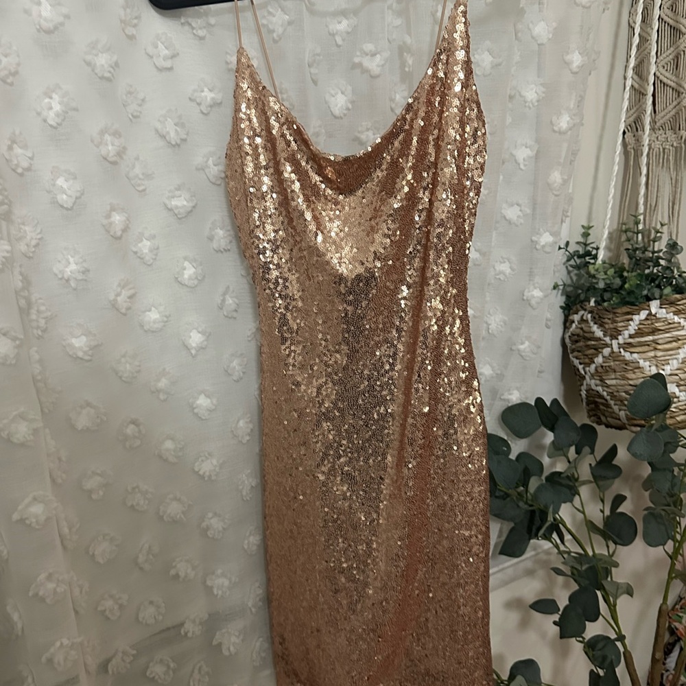 HOCO DRESS-B Darlin Rose Gold Sequin Backless Dress